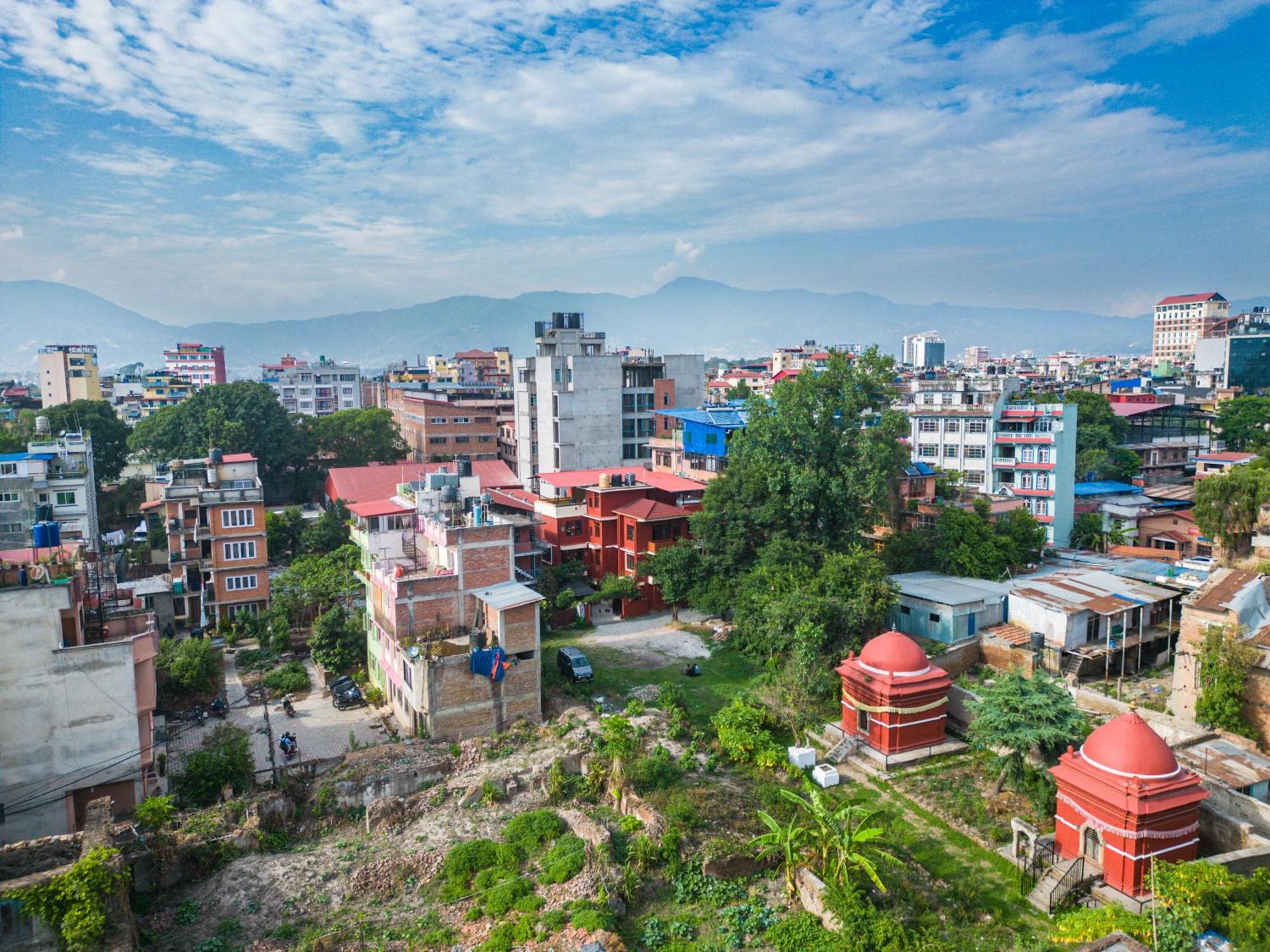 Nepali Heritage Hotel Katmandú Exterior foto