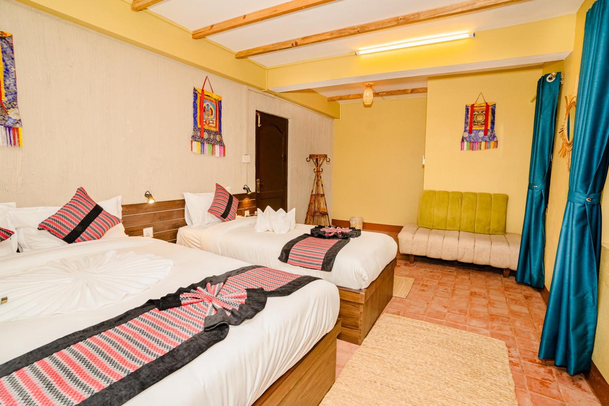 Nepali Heritage Hotel Katmandú Exterior foto